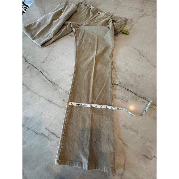 St. John's Bay Pants Sz 14 Beige Mid-Rise Boot Cut Corduroy Stretch Cotton - Picture 7 of 10